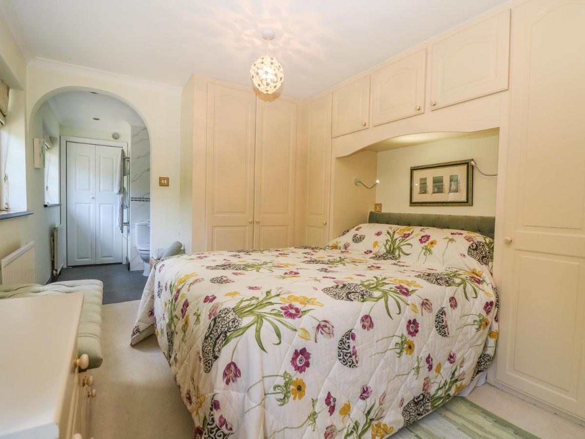 Miswells Cottages - Lake View Turners Hill Екстериор снимка